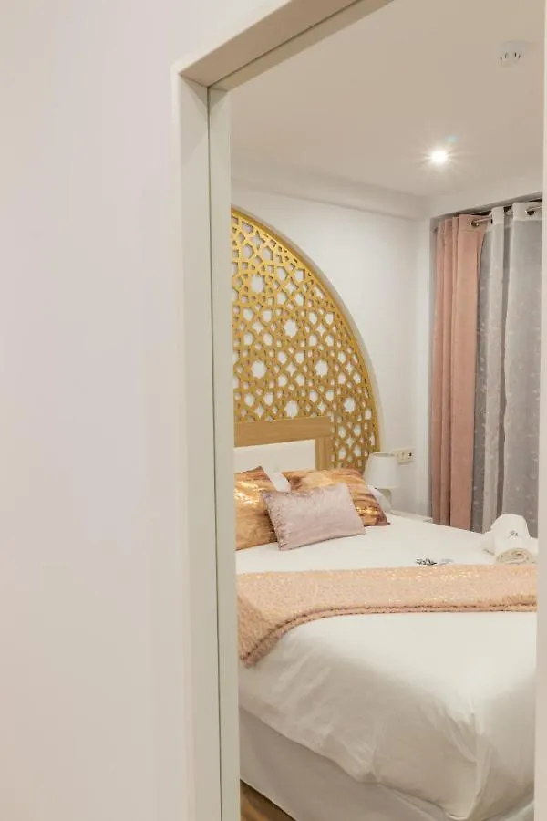 Hotel Reina Aixa Cogollos de Guadix 2*,